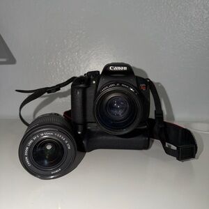 Canon EOS Rebel T5i 18-135mm Camera - Black